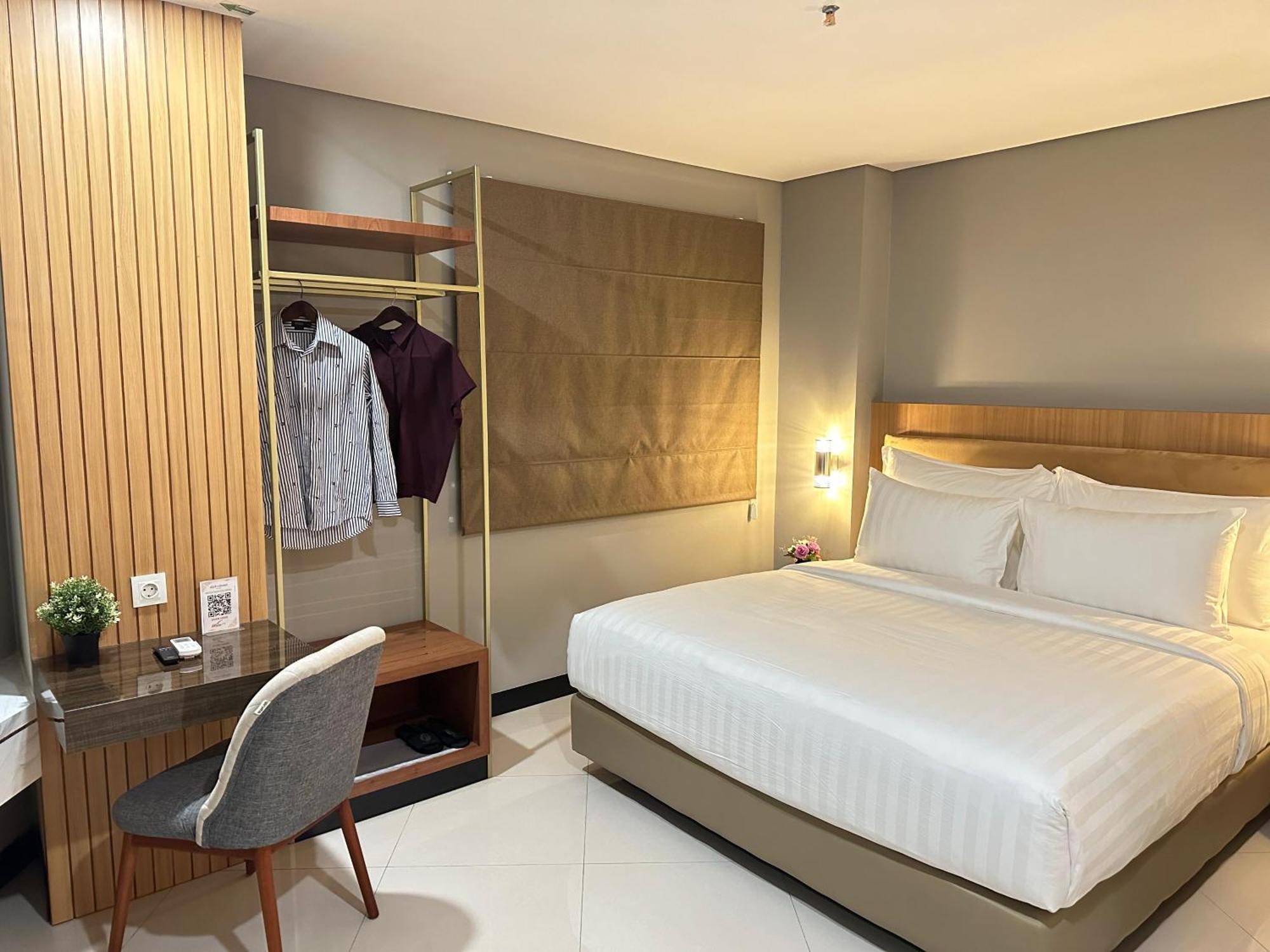 D'Primahotel Jemursari Surabaya Bagian luar foto