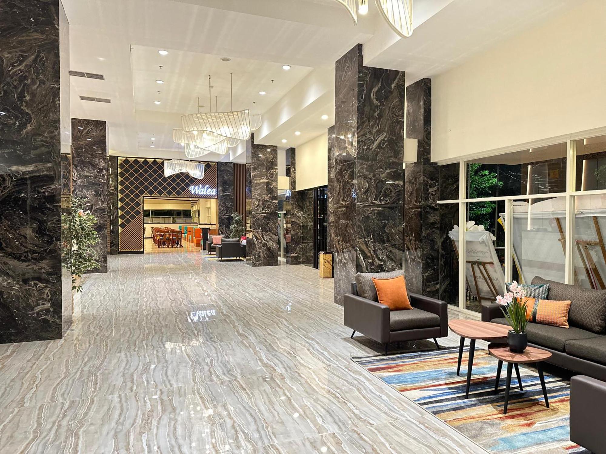 D'Primahotel Jemursari Surabaya Bagian luar foto